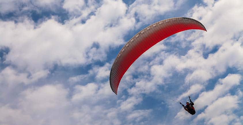 vila-aina-paragliding-02
